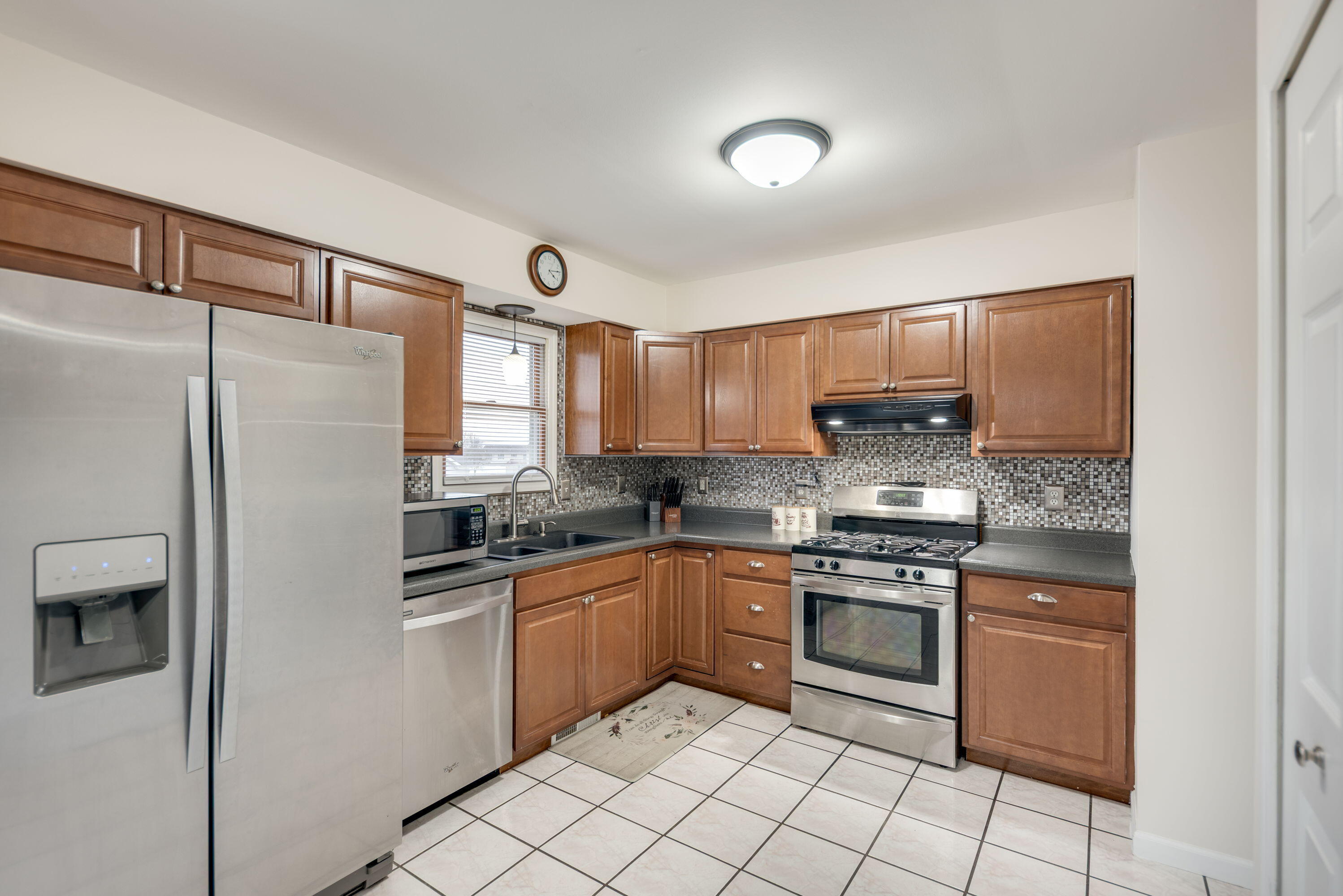 9707 Harrison Street Crown Point, IN 46307 - Photo 6 of 17 2996x2000