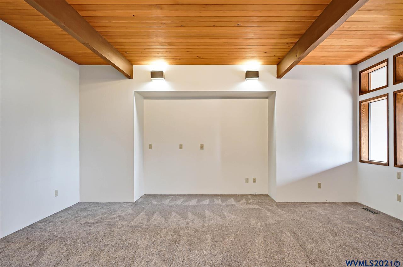 530 Shaff Road Southeast Stayton, OR 97383 - Photo 7 of 36 Gallery Image 7
