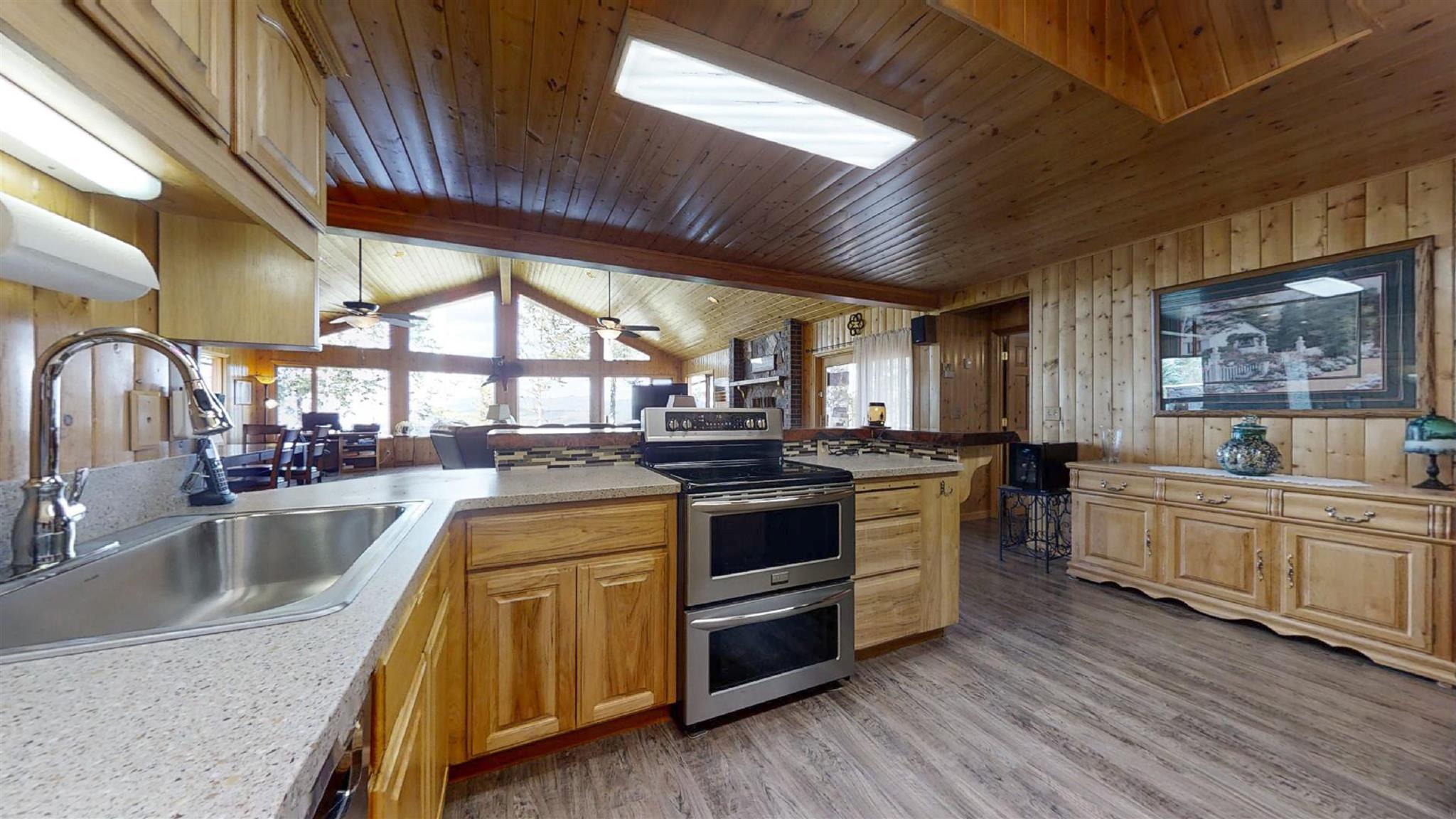 4049 Hesseltine Road Springdale, WA 99173 - Photo 15 of 42