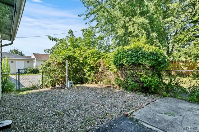 $224,900 | 2279 Broadway, Cheektowaga, NY 14212