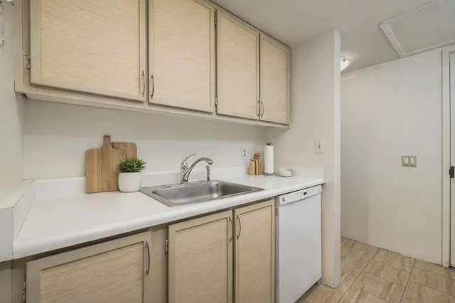 $215,000 | 2492 Larkspur Lane, Unit 200, Sacramento, CA 95825