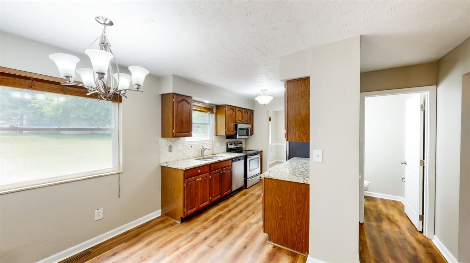 1799 John Gray Road Cincinnati, OH 45240 - Photo 9 of 31 Gallery Image 9