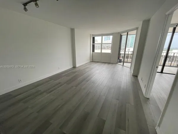 $2,950 | 1901 Brickell Avenue, Unit B2104, Miami, FL 33129