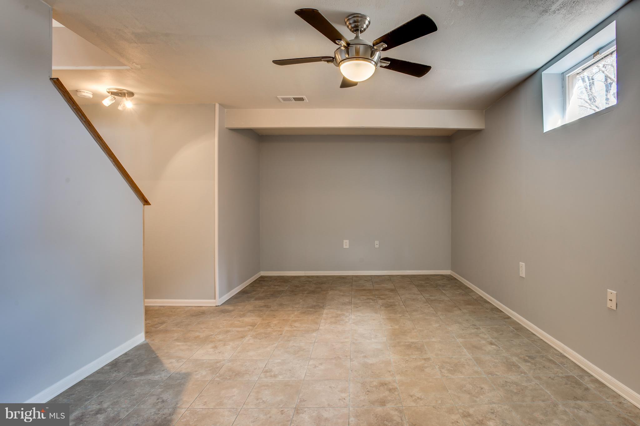 252 Choptank Road Stafford, VA 22556 - Photo 13 of 30 Freshly painted Rec Room