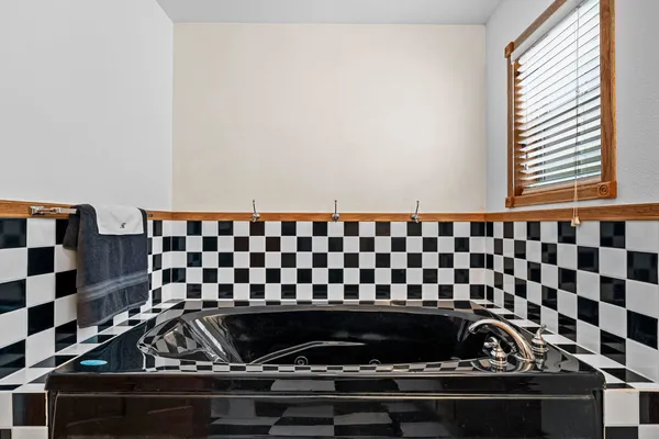 $384,900 | N6321 Cattau Beach Road, Shawano, WI 54166