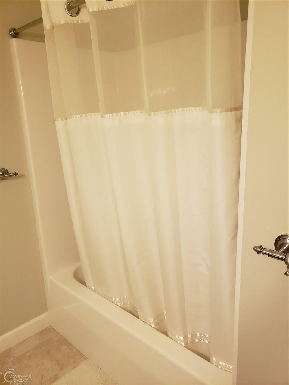 33552 Utica Road Fraser, MI 48026 - Photo 21 of 43 50014726-20.JPG