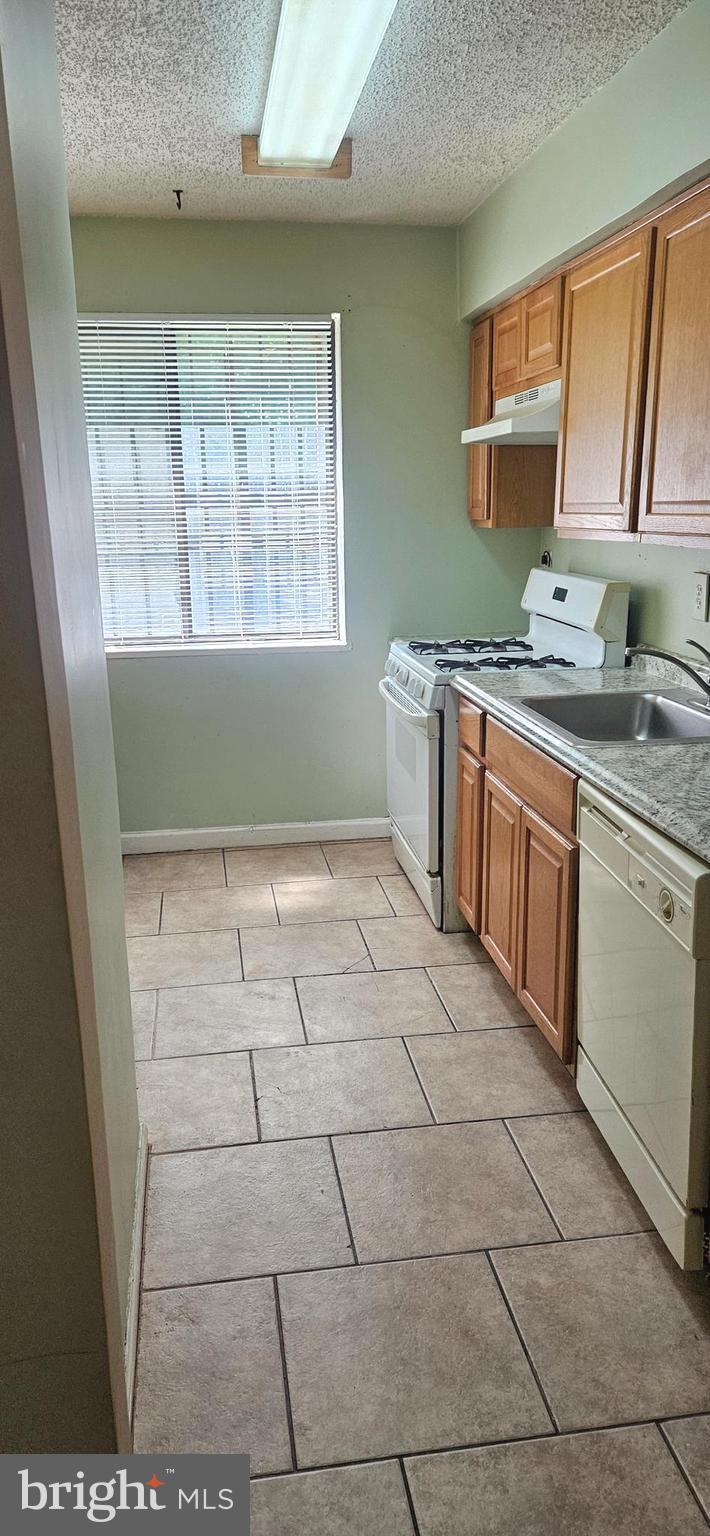 4729 1st Street Southwest, Unit 101 Washington, DC 20032 - Photo 2 of 14