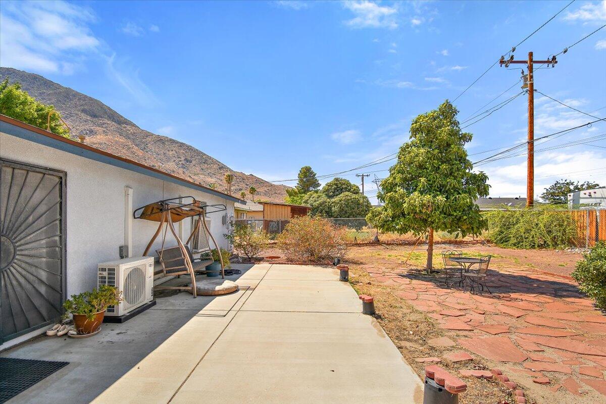 51884 Ida Avenue Cabazon, CA 92230 - Photo 16 of 25