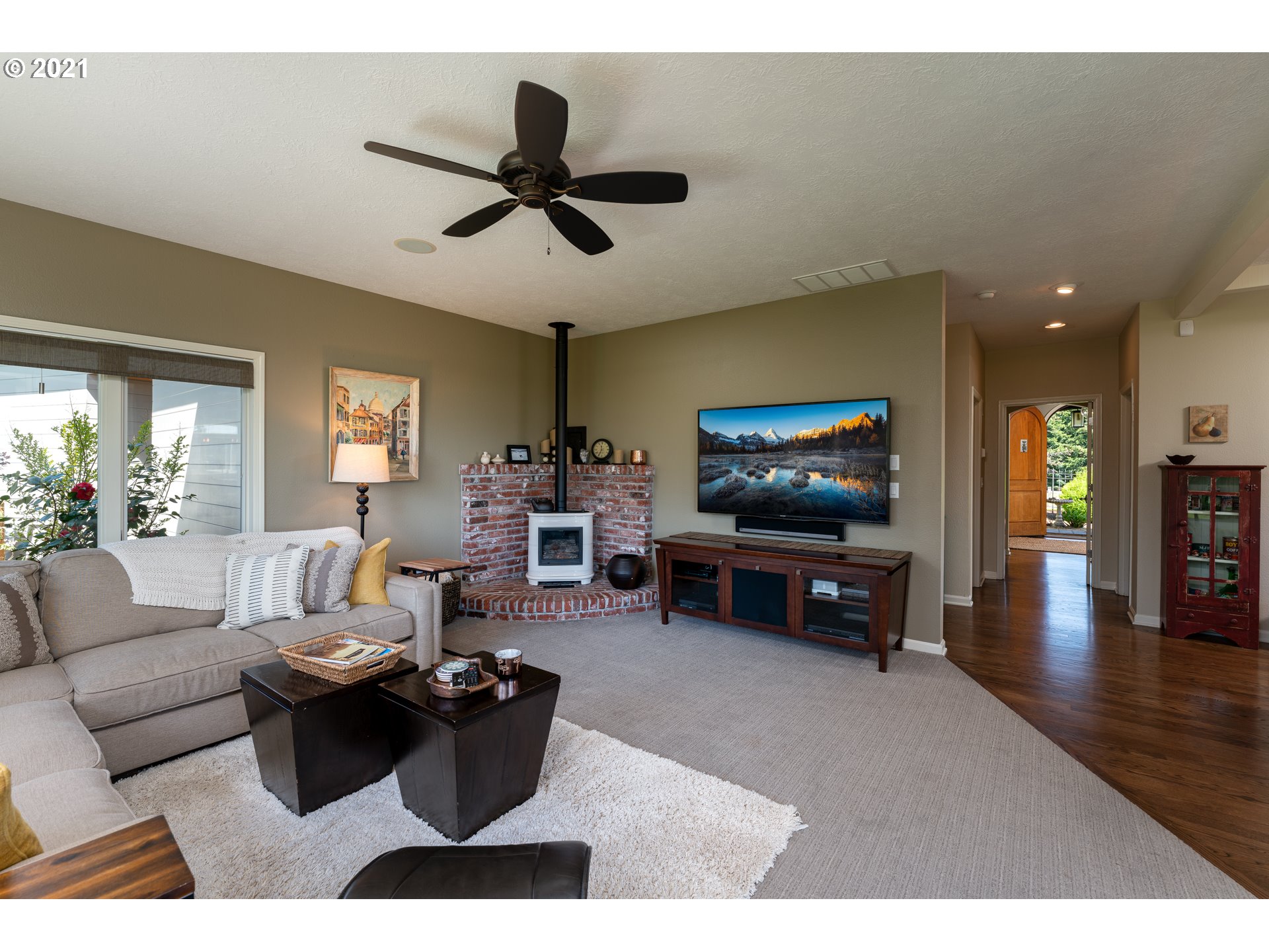 4325 Orchard Heights Road Northwest Salem, OR 97304 - Photo 8 of 32 Gallery Image 8
