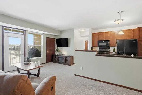 $221,000 | 5445 Boone Avenue North, Unit 317, New Hope, MN 55428