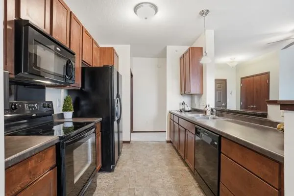 $221,000 | 5445 Boone Avenue North, Unit 317, New Hope, MN 55428