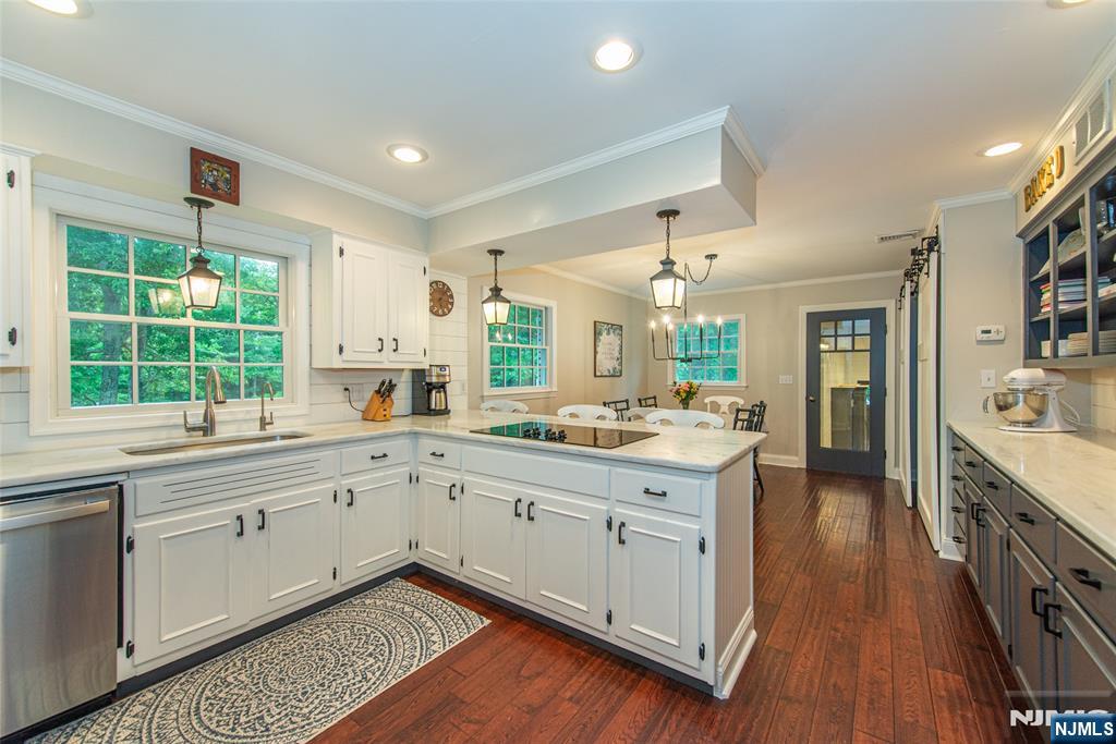 724 Ridge Road Butler, NJ 07405 - Photo 18 of 50