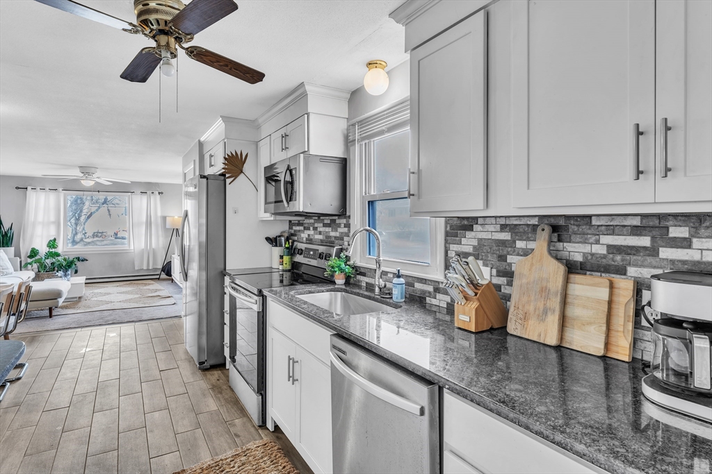 45 Gail Street Springfield, MA 01108 - Photo 15 of 29