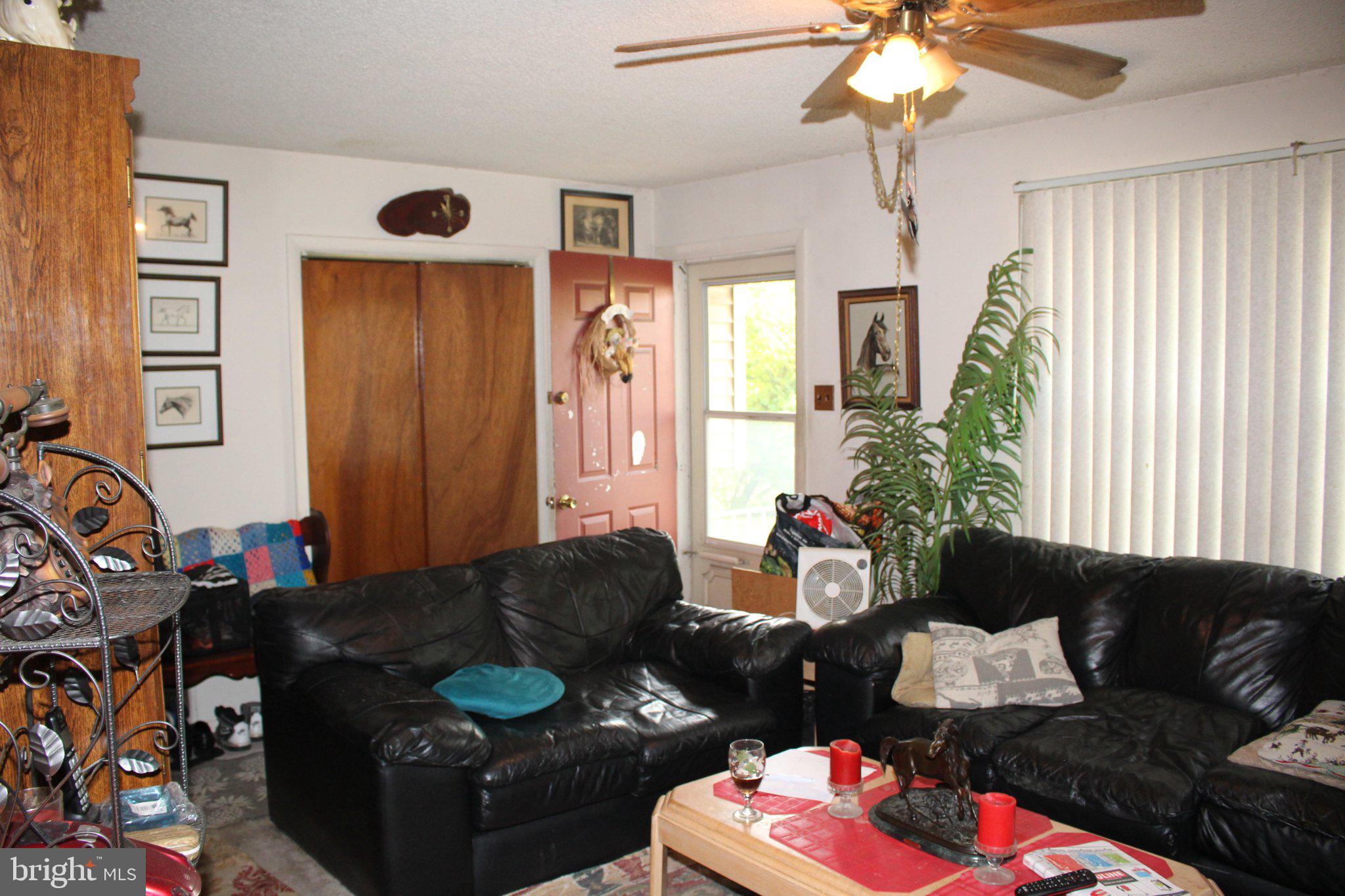 222 Ogden Sta Road Deptford, NJ 08090 - Photo 18 of 37 Cozy living space with inviting charm.