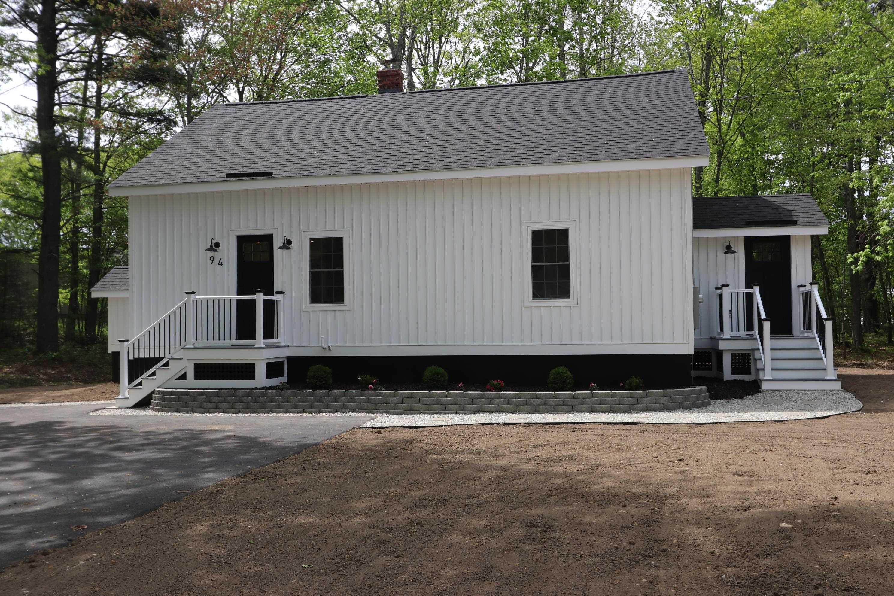 94 Blackwater Road Somersworth, NH 03878 - Photo 2 of 32