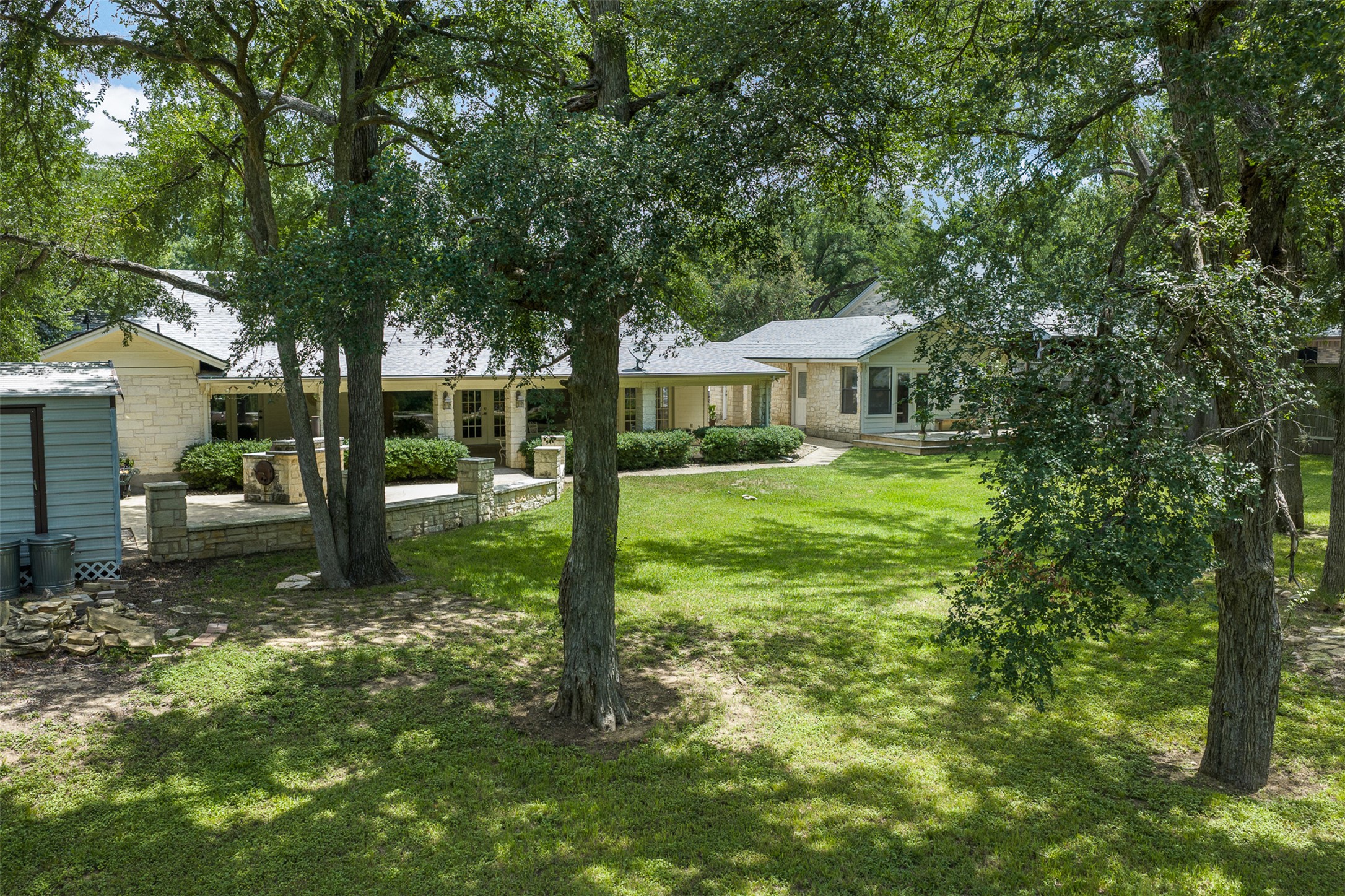 1102 North Ave F Elgin, TX 78621 - Photo 31 of 40