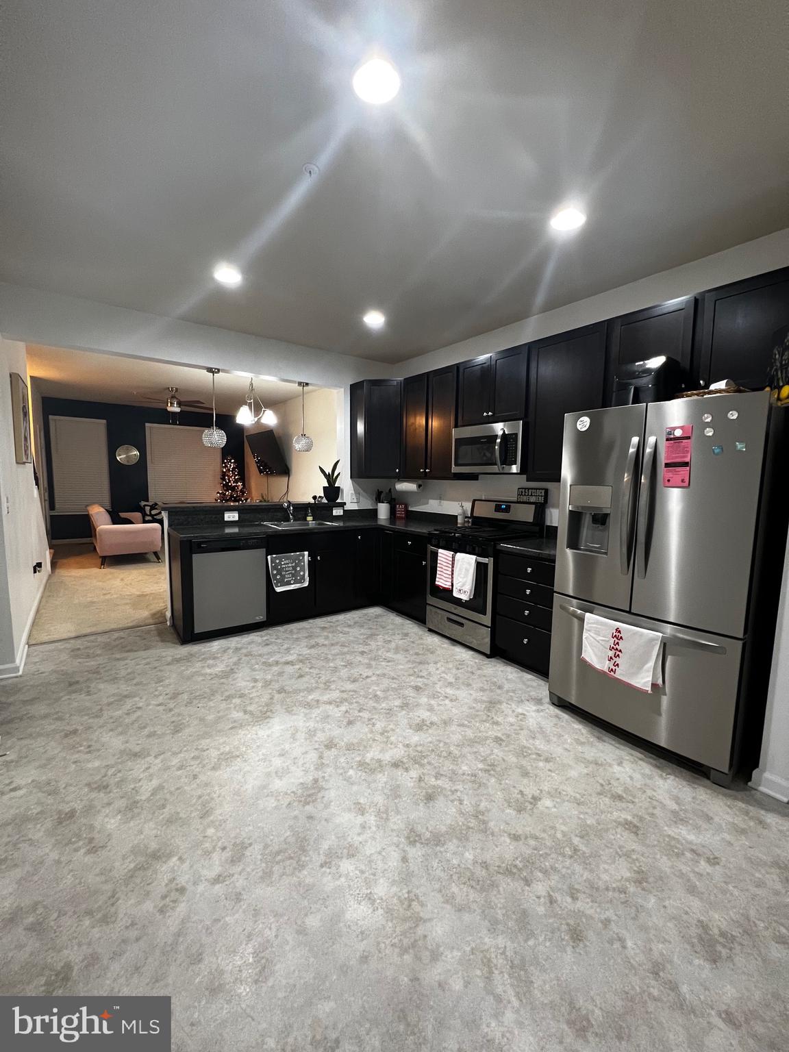 4366 Old Frederick Road Baltimore, MD 21229 - Photo 8 of 29 Kitchen