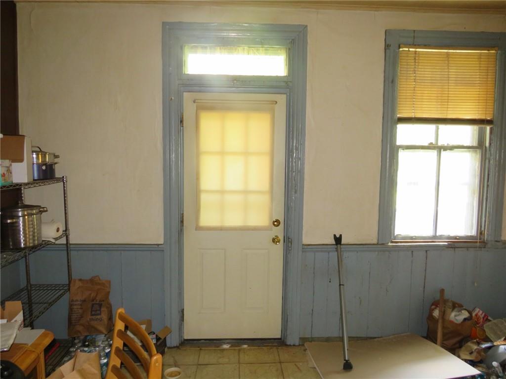 1009 Chartiers Avenue McKees Rocks, PA 15136 - Photo 6 of 32 Gallery Image 6