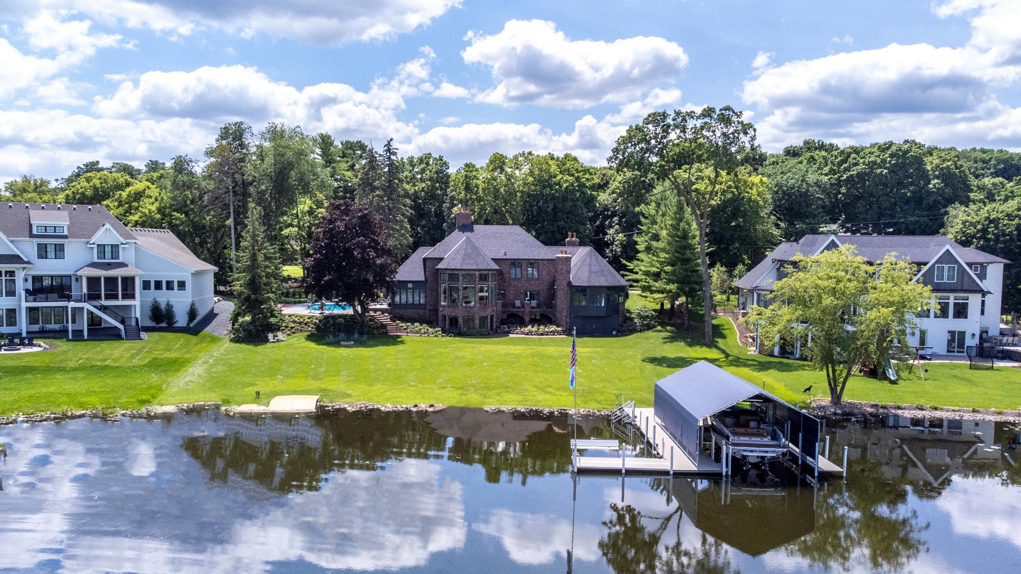 27640 Island View Road Shorewood, MN 55331 - Photo 4 of 80