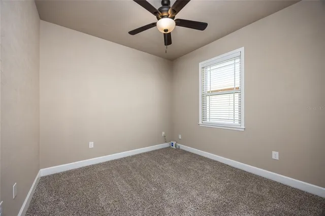 $1,950 | 24328 Southwest 17th Lane, Newberry, FL 32669