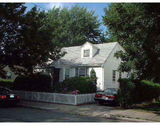 202 River Road Winthrop, MA 02152 - Photo 1 of 1 Gallery Image 1