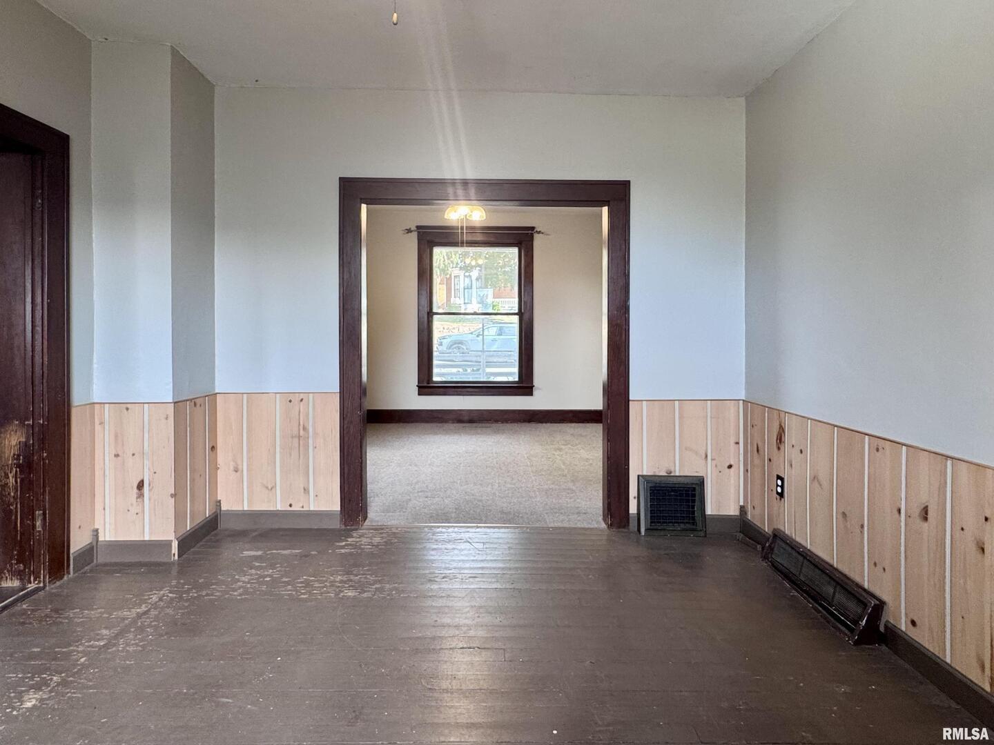 916 7th Street Fulton, IL 61252 - Photo 11 of 32 a view of livingroom with hallway
