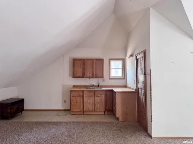 $165,000 | 916 7th Street, Fulton, IL 61252