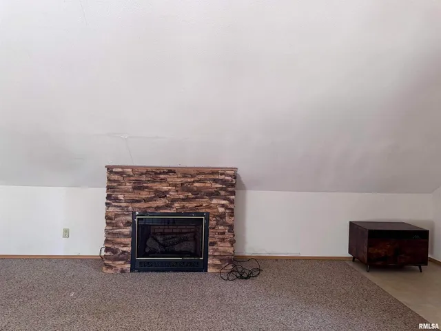 $165,000 | 916 7th Street, Fulton, IL 61252