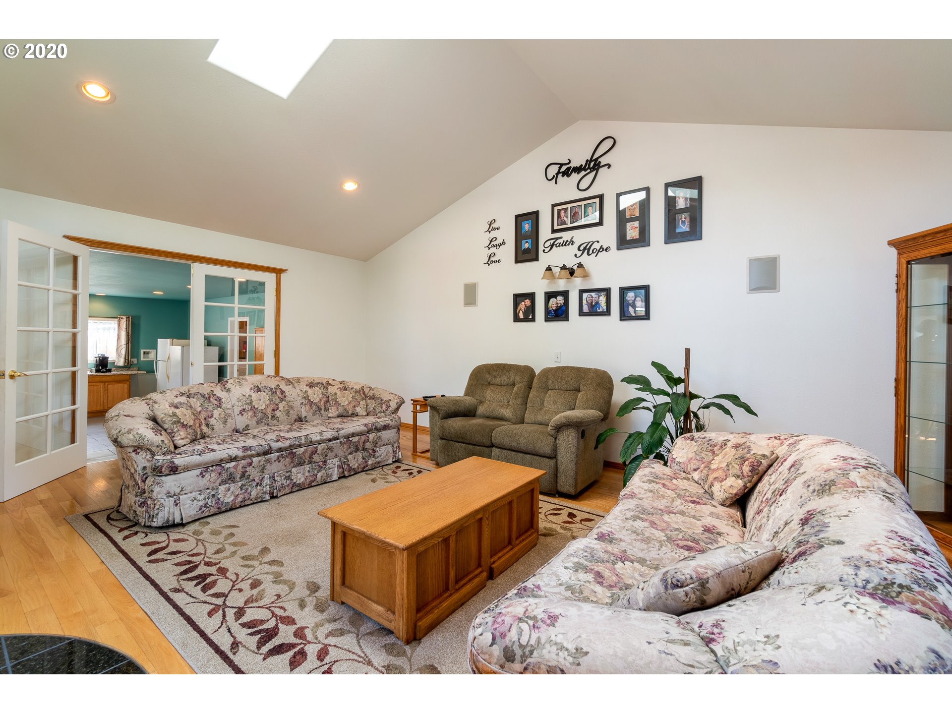 6838 Main Street Springfield, OR 97478 - Photo 13 of 29