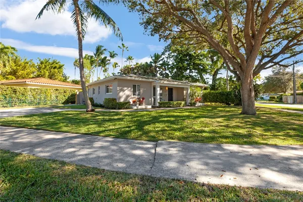 $5,200 | 8201 Southwest 63rd Place, Miami, FL 33143
