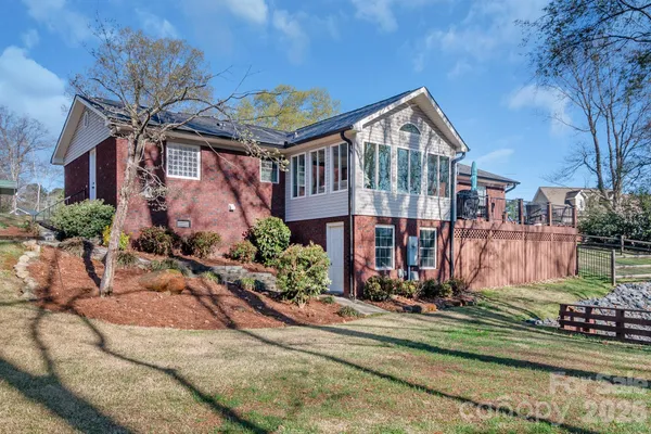 $695,000 | 572 Acorn Acres Road, Norwood, NC 28128