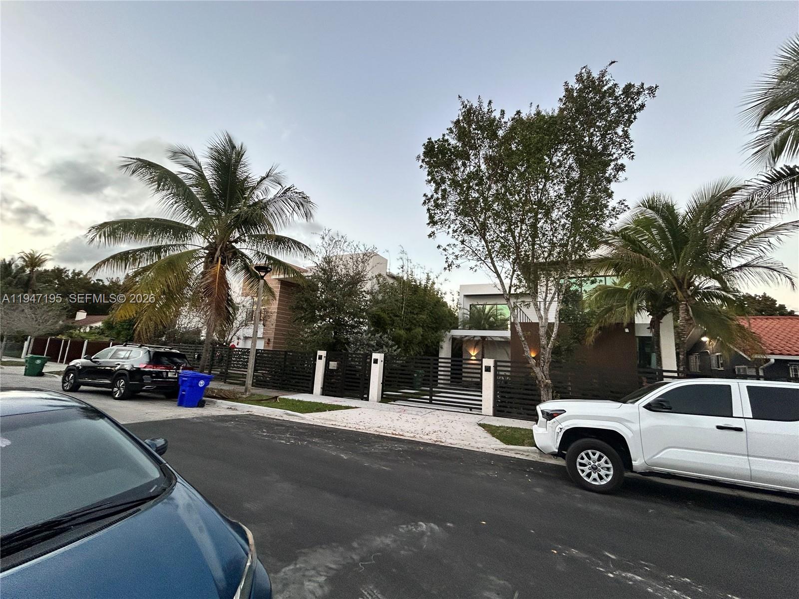 1352 Southwest 16th Street Miami, FL 33145 - Photo 4 of 14