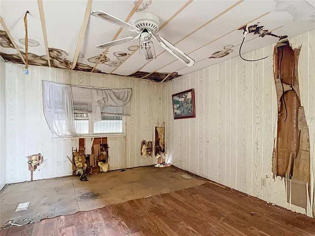 a view of a storage & utility room