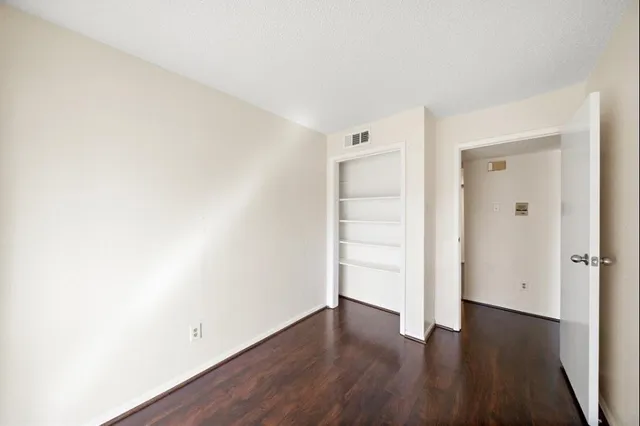 $1,100 | 2818 South Bartell Drive, Unit 4, Houston, TX 77054