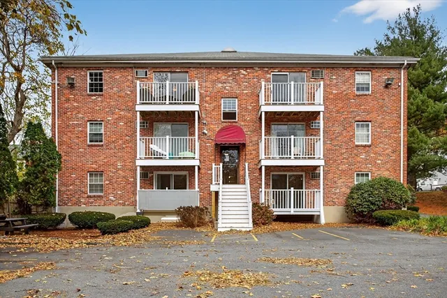 $375,000 | 38 Bennett Street, Unit 3D, Wakefield, MA 01880