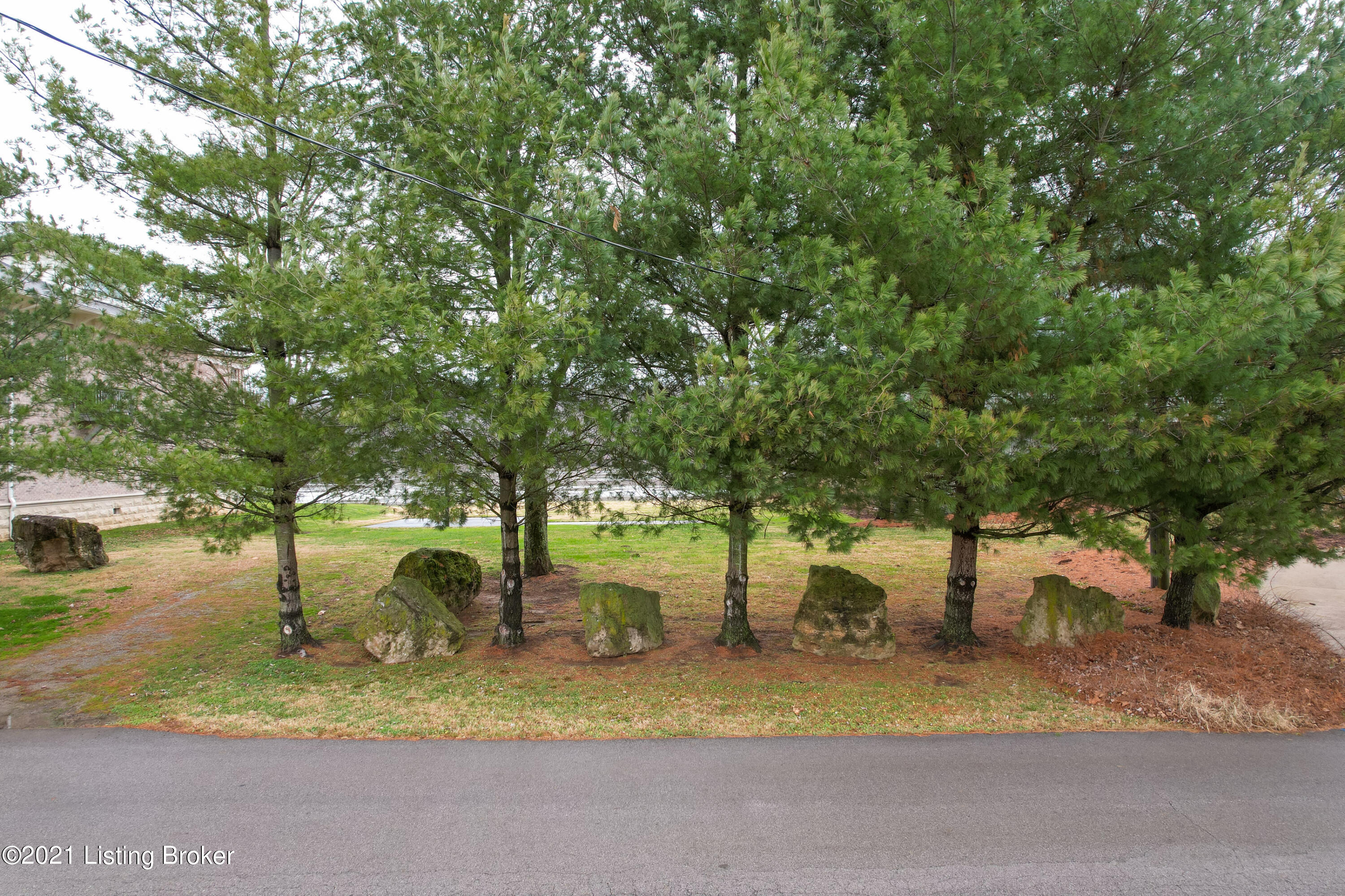 1114 Riverside Drive Prospect, KY 40059 - Photo 1 of 15 001 - 20211228 0108