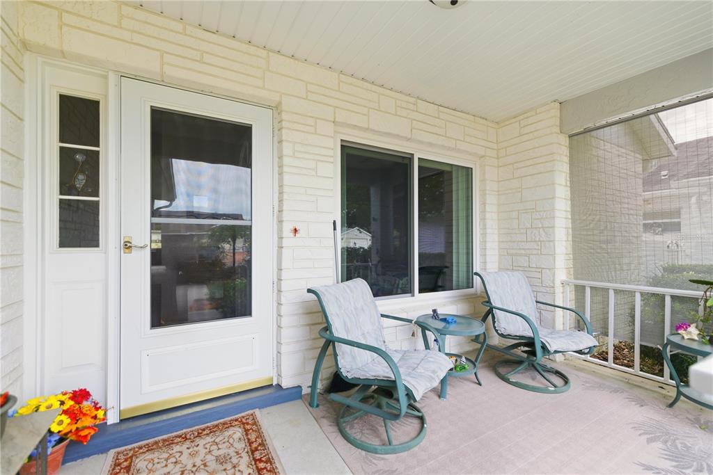 9049 Southwest 91st Circle Ocala, FL 34481 - Photo 36 of 37 a living room with furniture