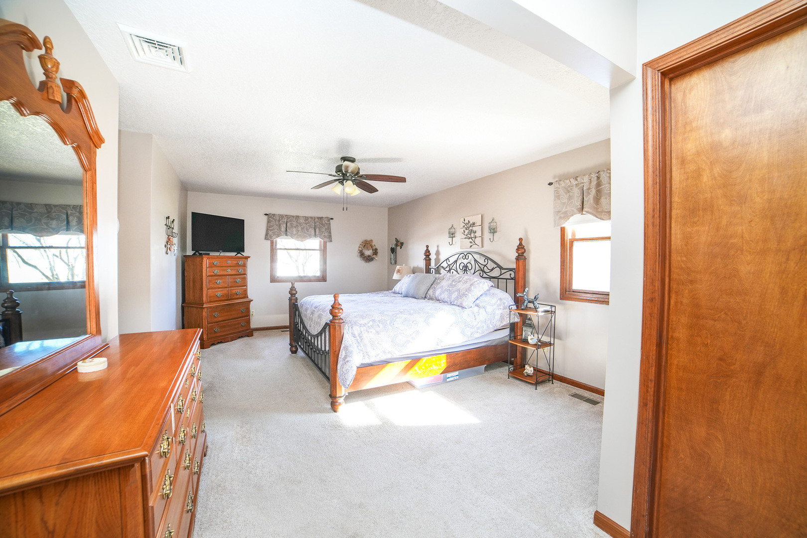 586 Water Tower Road South Manteno, IL 60950 - Photo 14 of 28 Gallery Image 14