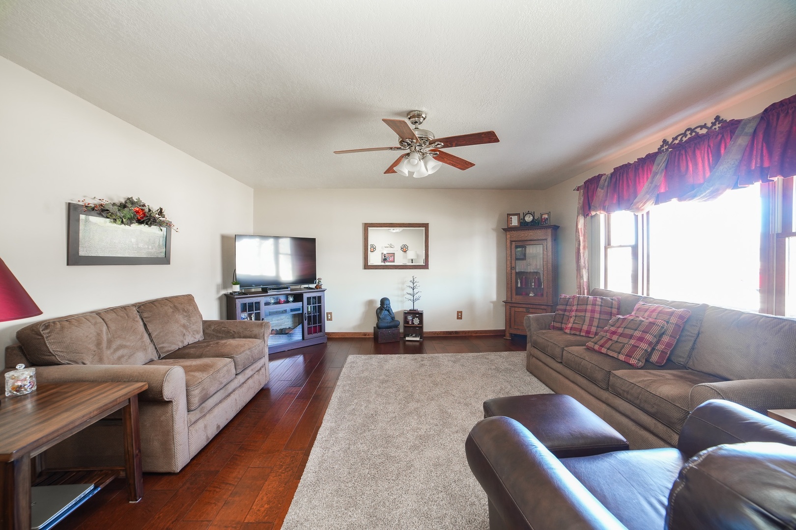 586 Water Tower Road South Manteno, IL 60950 - Photo 4 of 28 Gallery Image 4