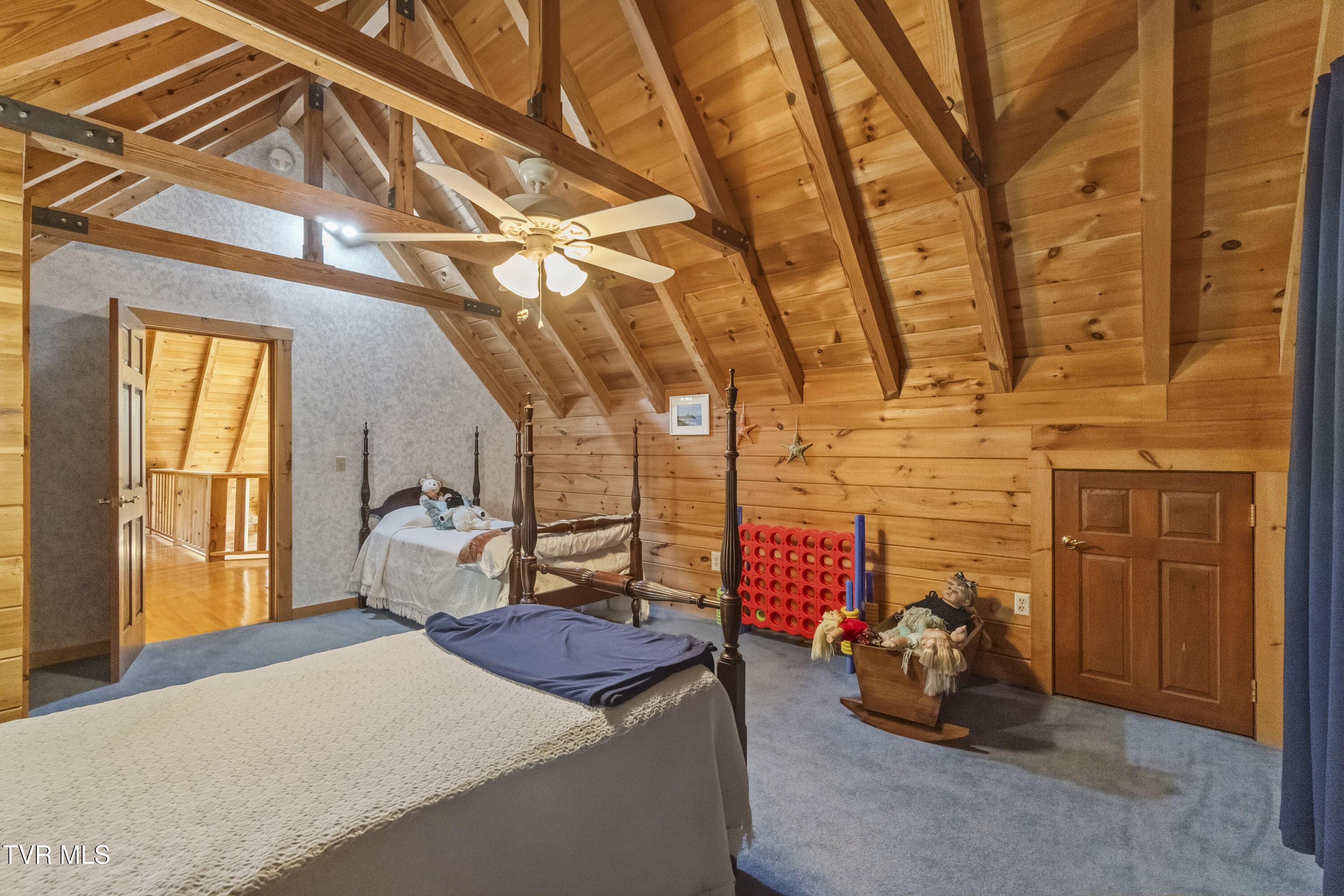 1600 Red Hill Road Greeneville, TN 37743 - Photo 45 of 73 Johnson upstair bedroomDSC06019