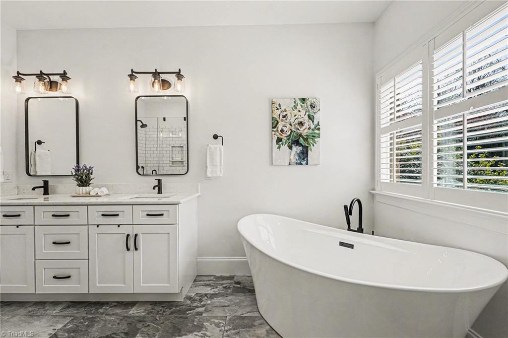 4257 Wayne Road Greensboro, NC 27407 - Photo 18 of 45 Primary Bathroom