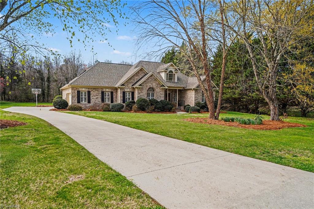 4257 Wayne Road Greensboro, NC 27407 - Photo 3 of 45 Gallery Image 3