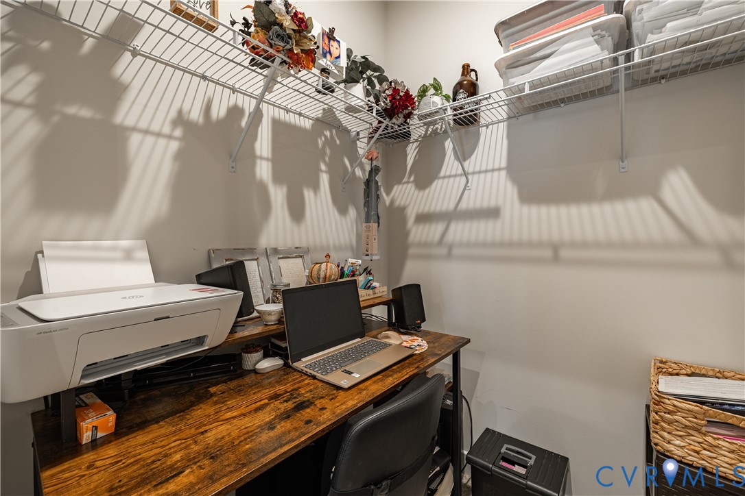 12151 Calgary Loop Chester, VA 23831 - Photo 19 of 42