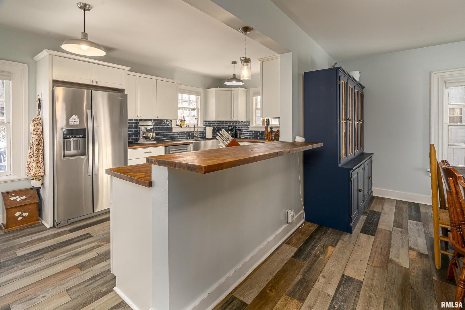 509 West Main Street Carbondale, IL 62901 - Photo 12 of 37