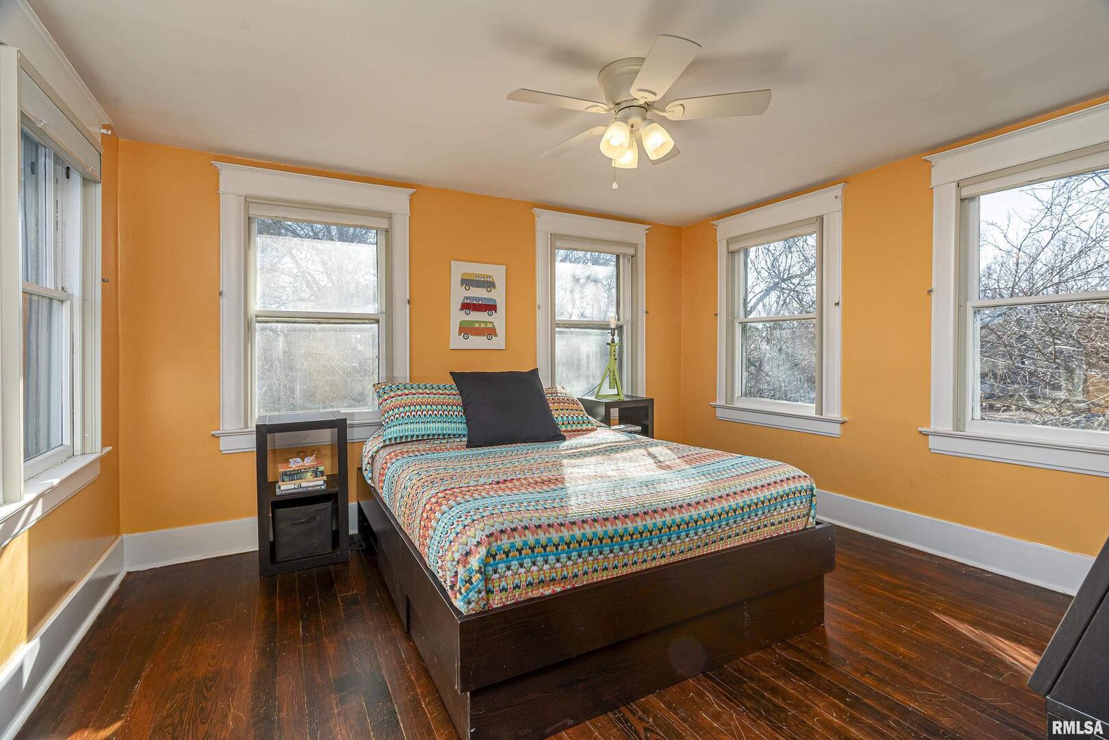 509 West Main Street Carbondale, IL 62901 - Photo 22 of 37