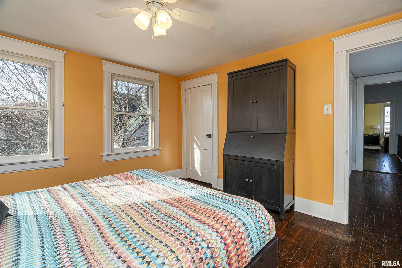 509 West Main Street Carbondale, IL 62901 - Photo 23 of 37