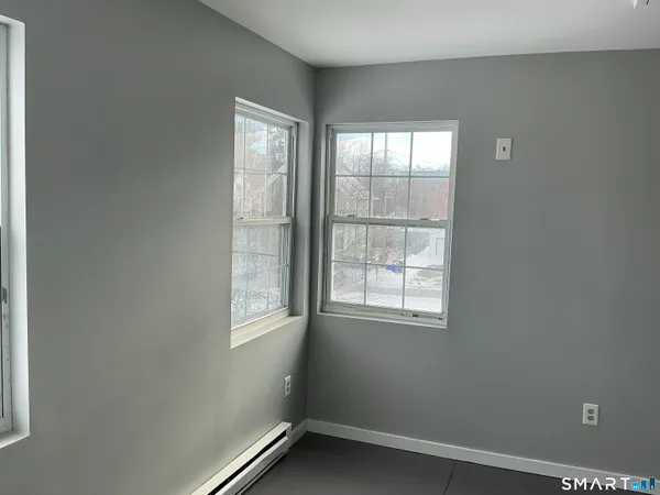 $1,595 | 160 South Main Street, Middletown, CT 06457
