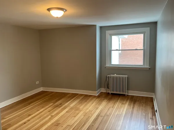 $1,595 | 160 South Main Street, Middletown, CT 06457