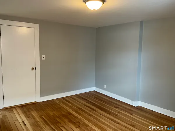 $1,595 | 160 South Main Street, Middletown, CT 06457