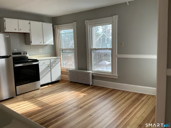 $1,595 | 160 South Main Street, Middletown, CT 06457